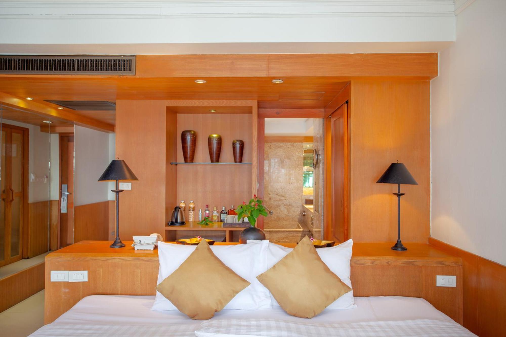 普吉岛-瓶庐海景度假酒店 Phuket Pl Seaview Resort Patong المظهر الخارجي الصورة